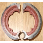 Колодка тормозная в сборе на 1 колесо (к-т 2 шт)  (кат.FT250.43.012)