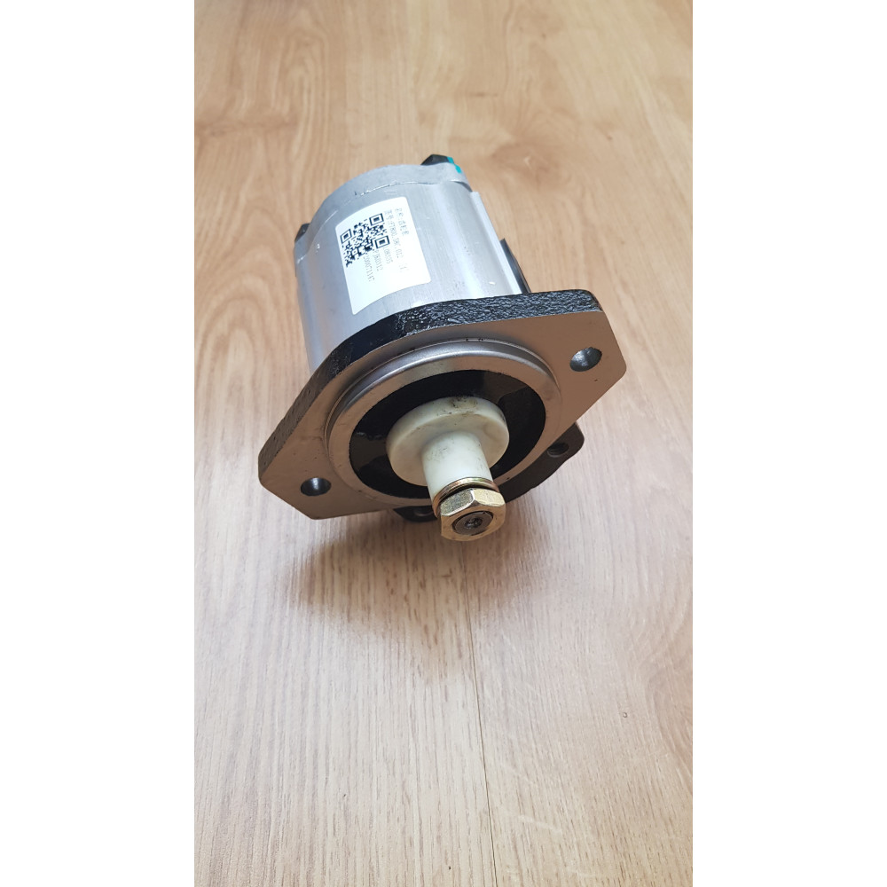 Насос шестеренчатый гидравлики FT 824/904/1054 (кат. FT800.58C.012)