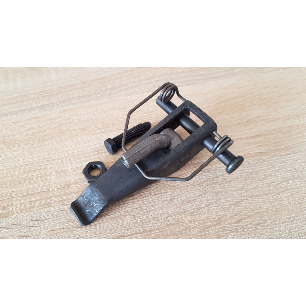 Рычаг нажимной в сборе основного сцепления FT 354/454/504 (FT400.21B.107)